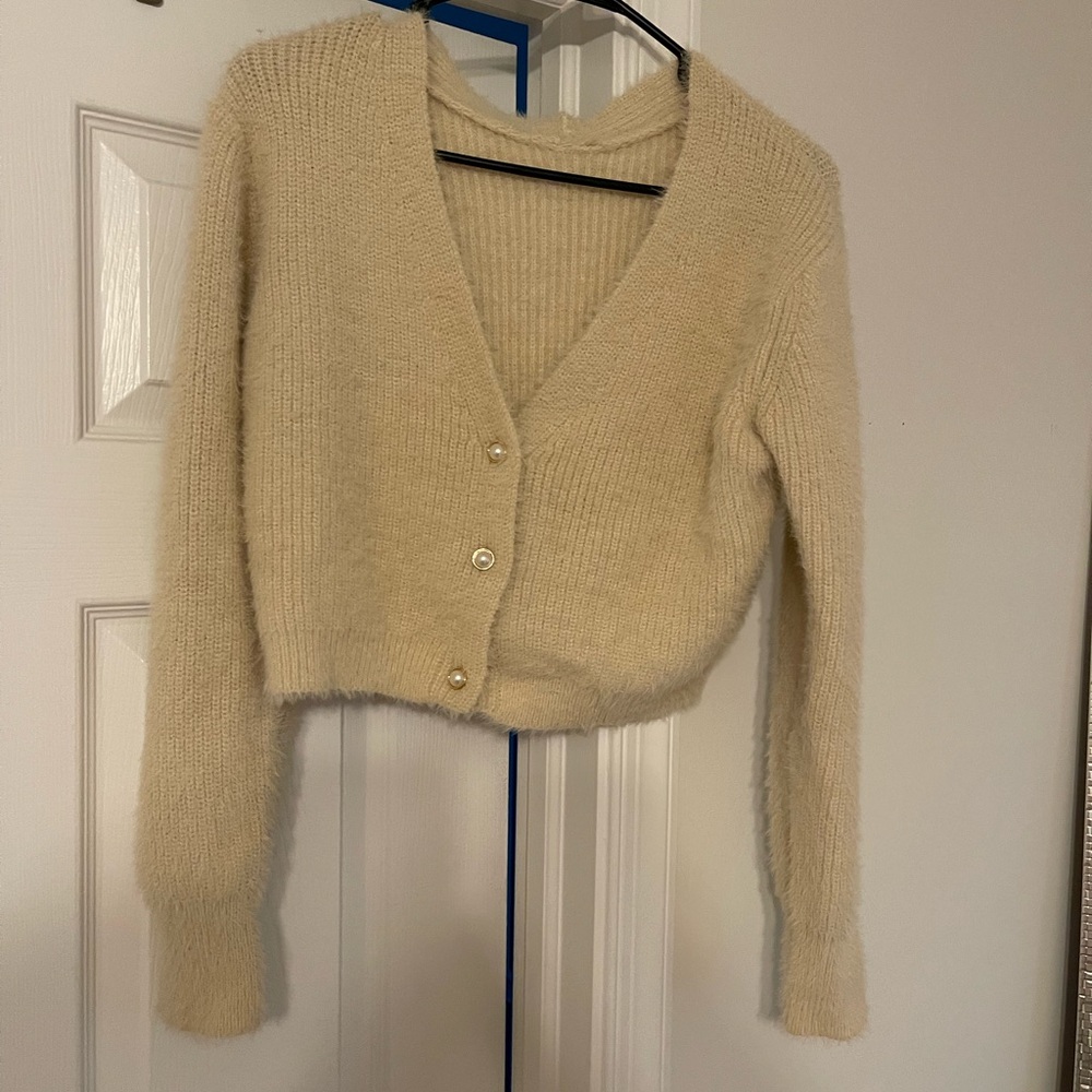 Amazon Cream Cardigan Sweater V-Neck Ribbed